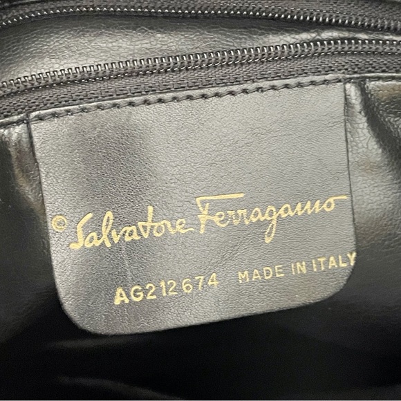 Salvatore Ferragamo black striped canvas and leather vintage shoulder bag - Picture 10 of 11